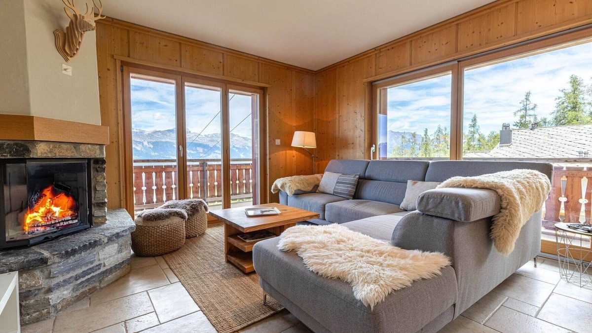 Sion Apartment | Apartment in Veysonnaz with Ski Slope Access