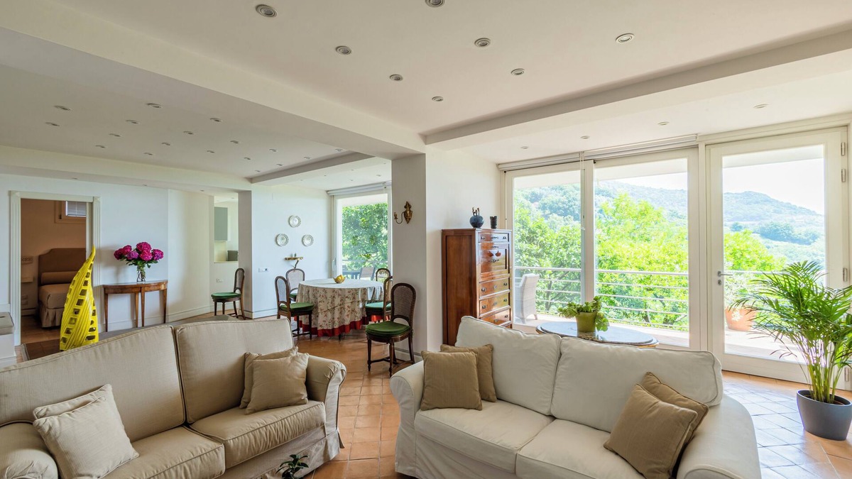 Raito Apartment | Apartment in Vietri S/M only 4 km from Salerno and its famous "Luci d'Artista"