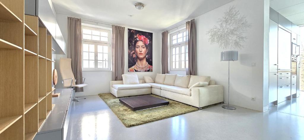 Bad Hall Apartment | Apartment in Villa, Skyview, Lift, Luxus -Beletage