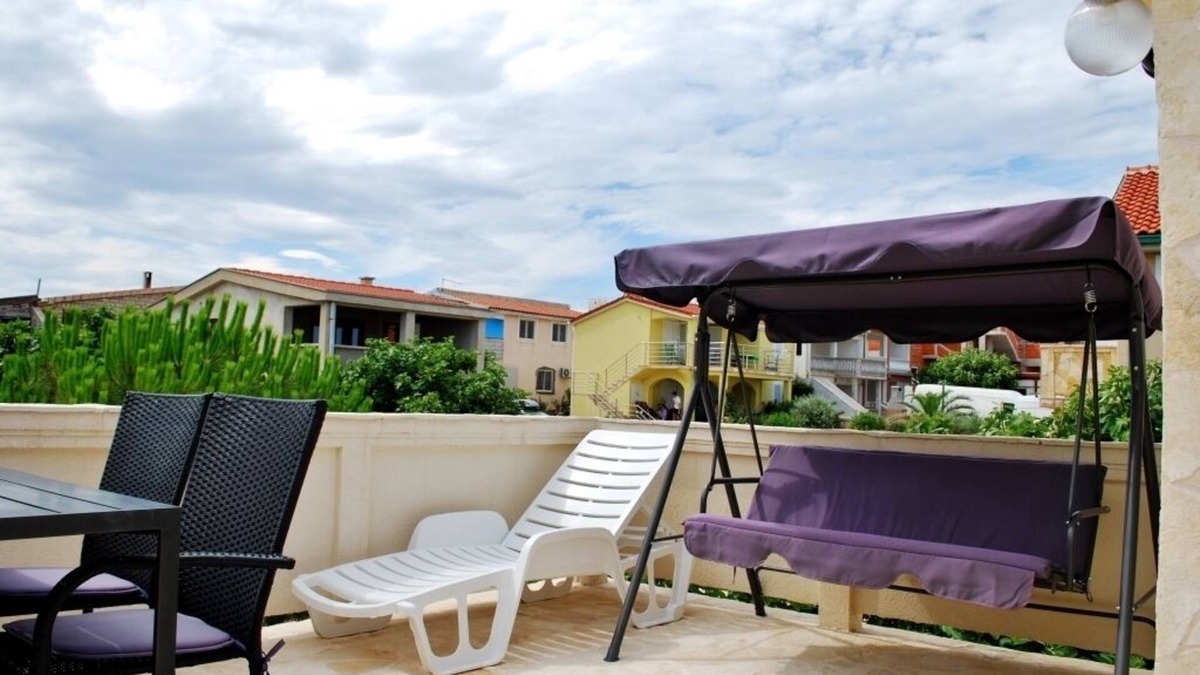 Vir Apartment | Apartment in Vir with Balcony, Air condition, WIFI, Washing machine (4762-1)