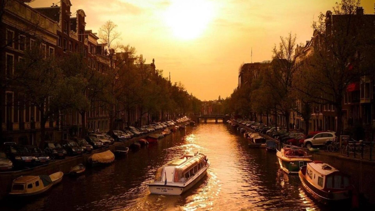 Municipality of Veere Apartment | Apartment in Vrouwenpolder Near Beach