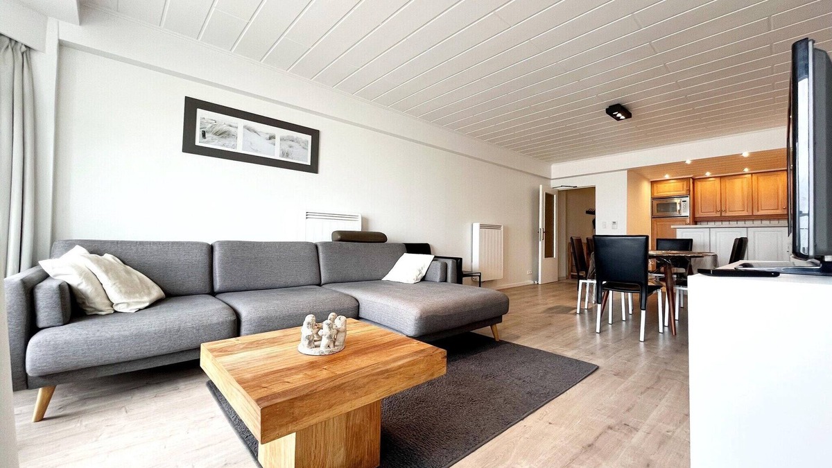 Wenduine Apartment | Apartment in Wenduine with Sea Views