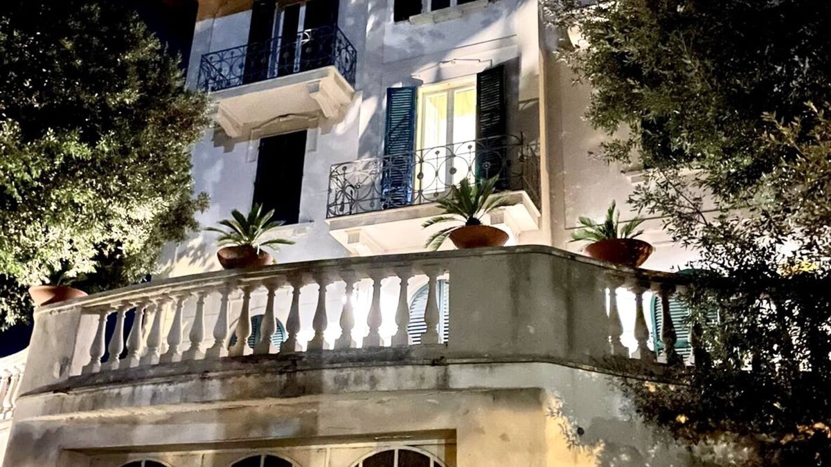 Tuoro sul Trasimeno House | Apartment in period villa Trasimeno Lake view