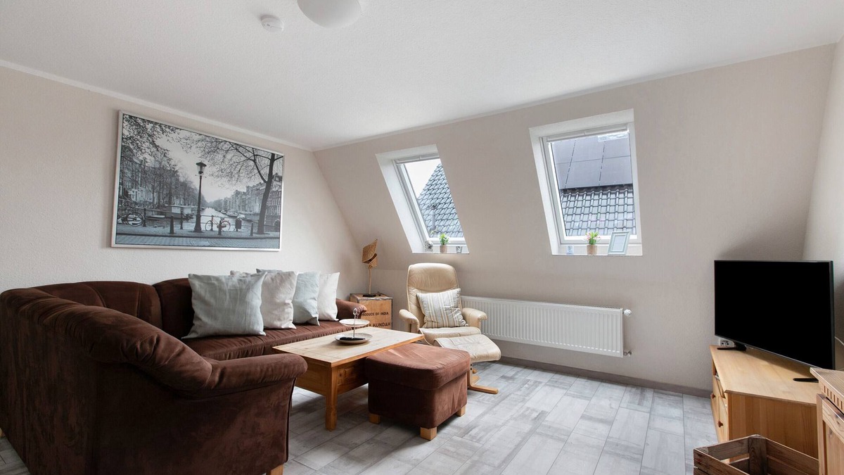 Norddeich Apartment | Apartment 'Janina' with Private Terrace, Balcony and Wi-Fi