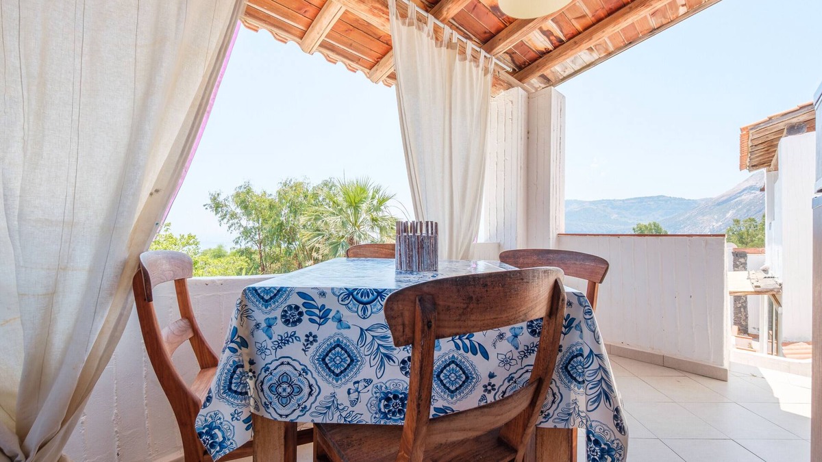 Vulcanello Apartment | Apartment 'Jerà Suite Vista Mare 19' with Sea View, Private Terrace and Wi-Fi