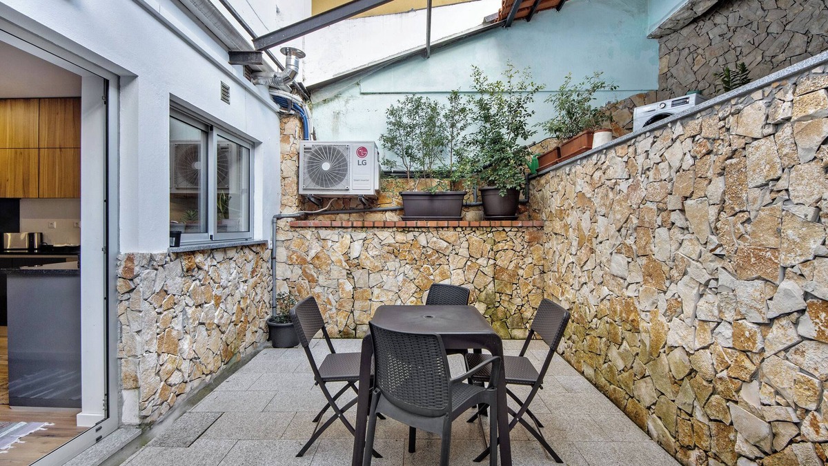 Aveiro Apartment | Apartment 'Jm Stay Aveiro' with Private Terrace, Wi-Fi and Air Conditioning