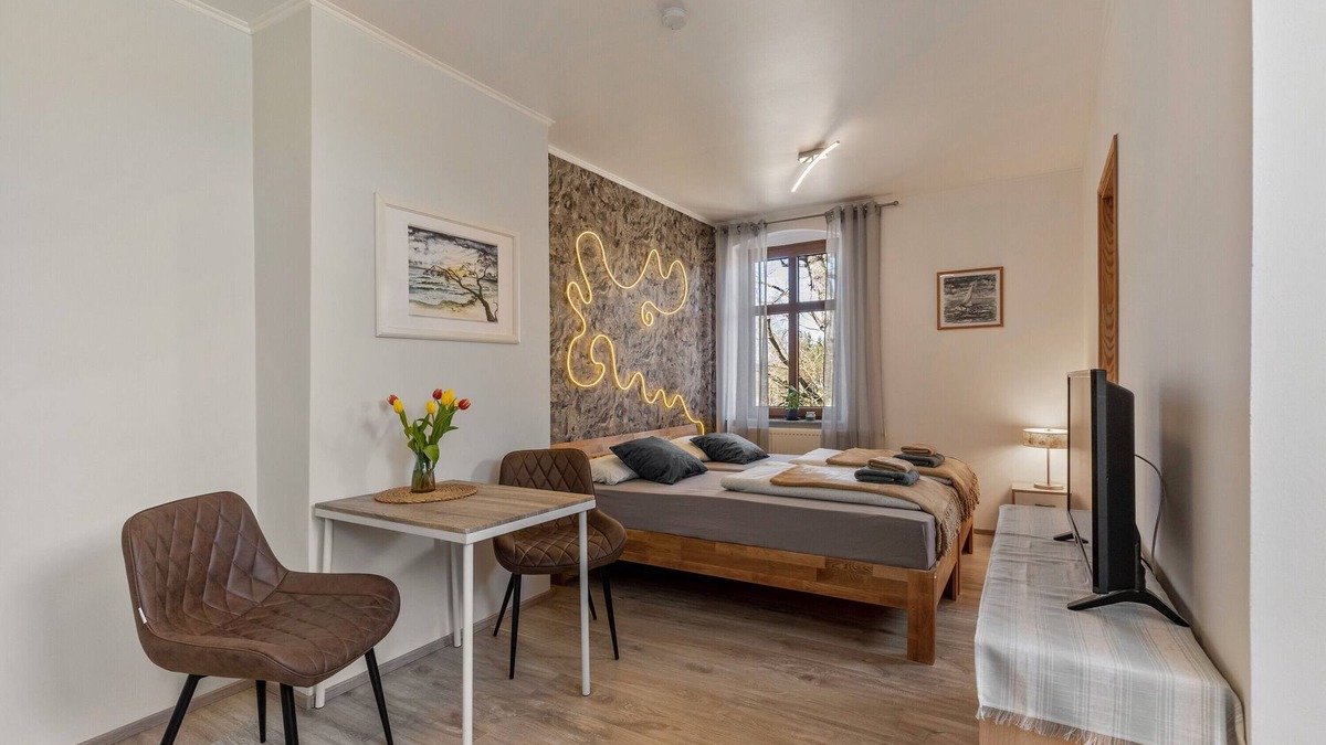 Klosterheide Apartment | Apartment 'Kleine Mit Garten' with Shared Terrace, Shared Garden and Wi-Fi