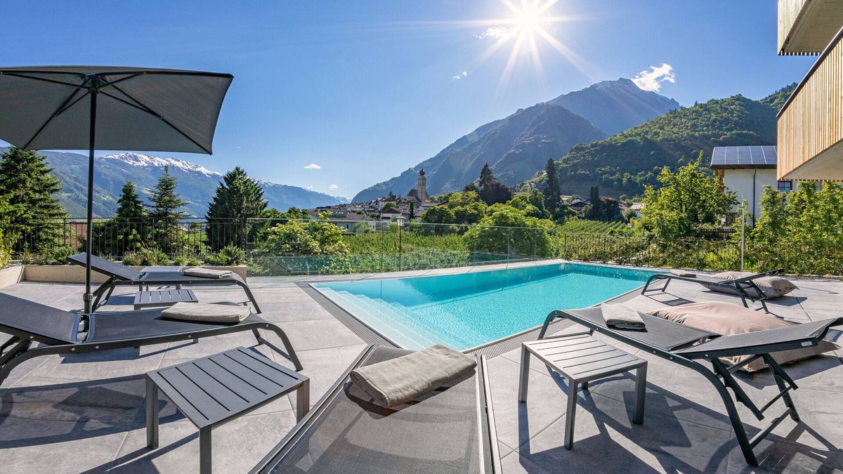 Parcines Apartment | Apartment 'Köfele Lodge Sepp' with Mountain View, Shared Pool and Wi-Fi