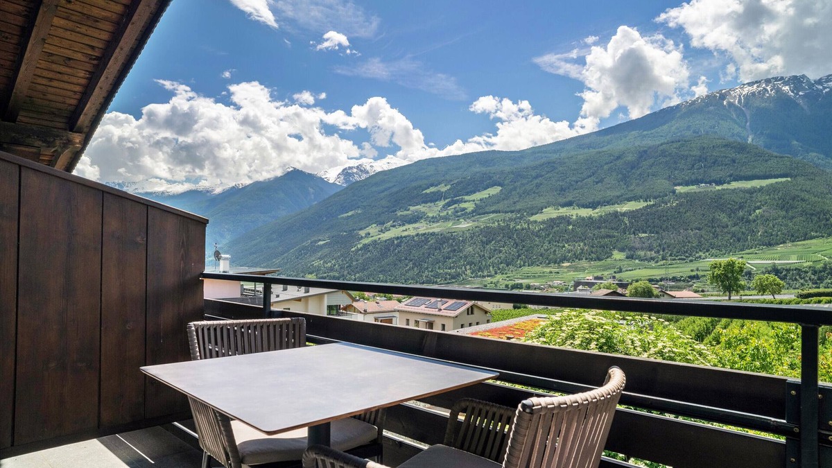 Silandro Apartment | Apartment 'Kortscherhof Apt Typ 6-4' with Mountain View, Shared Garden and Wi-Fi