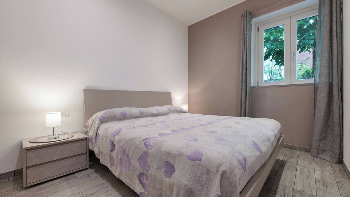 Lanzo d'Intelvi Apartment | Apartment 'La Casa Di Angio' with Wi-Fi