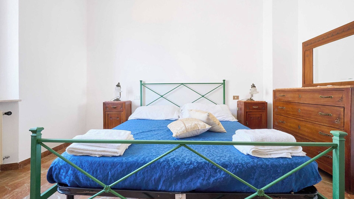 Scarlino Scalo Apartment | Apartment 'La Lenzerina' with Shared Garden and Wi-Fi
