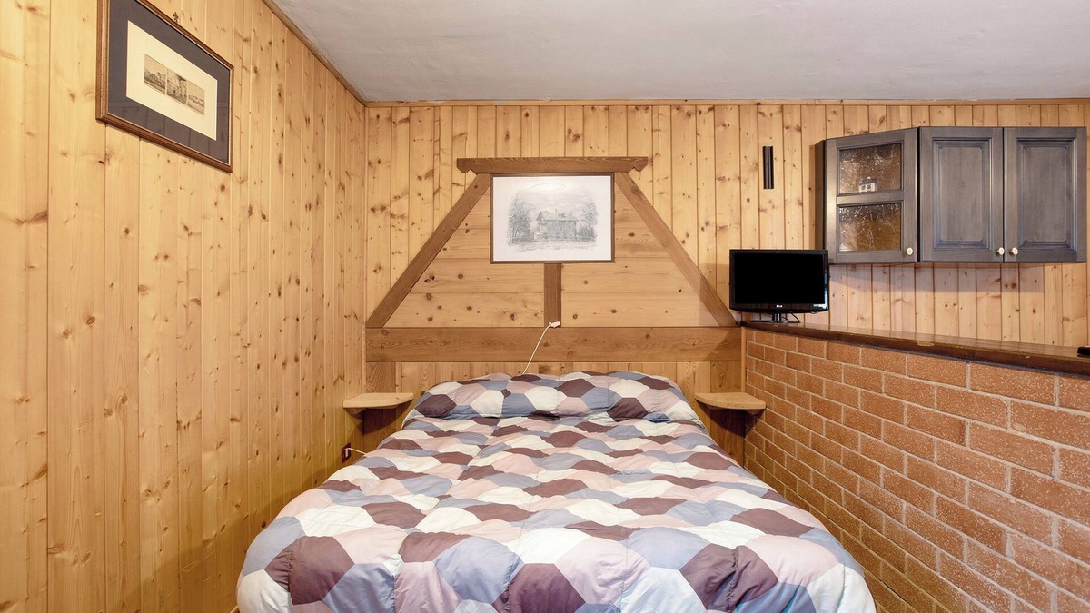 Gressan Apartment | Apartment 'La Nouva' with Shared Terrace, Shared Garden and Wi-Fi