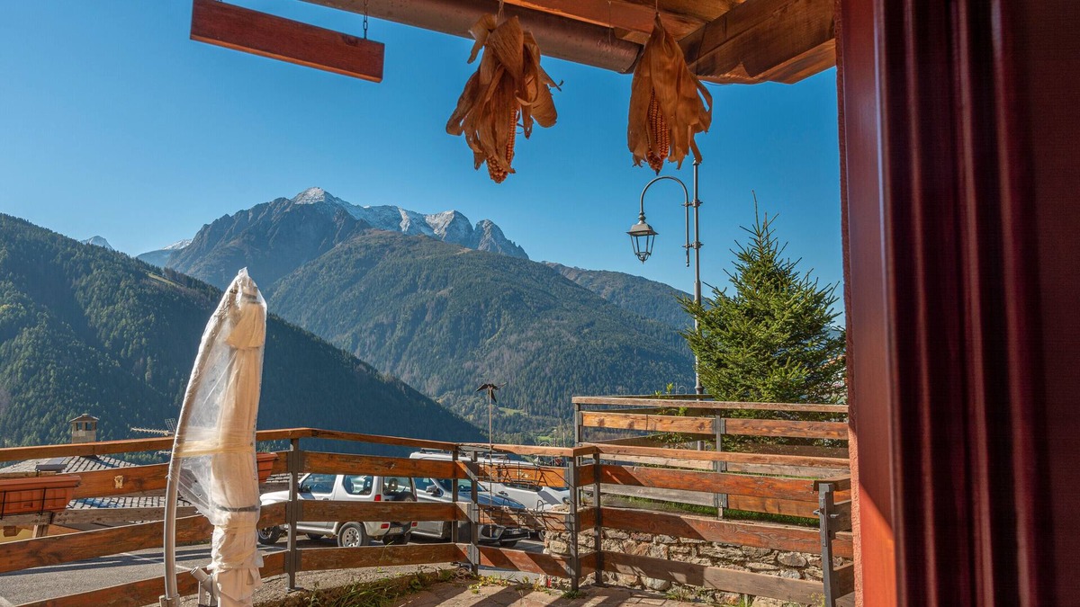 Villa Dalegno Apartment | Apartment La Ruota – Skibus and Terrace