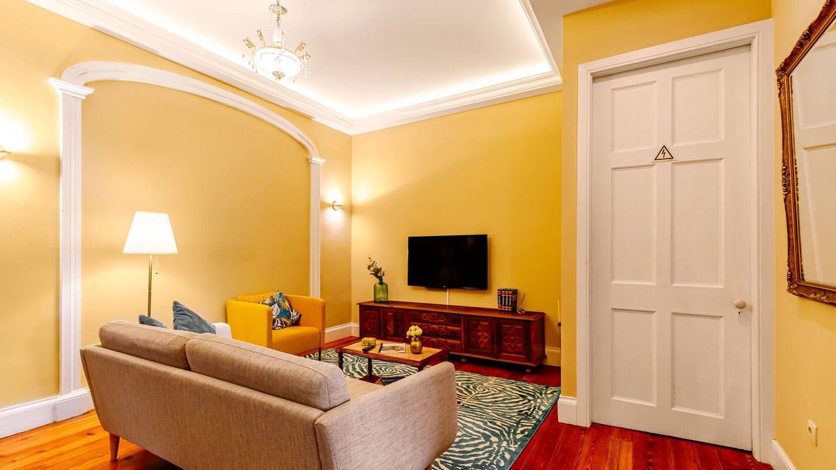 Horta Apartment | Apartment 'Ladomar Matriz' with Sea View, Private Terrace and Wi-Fi