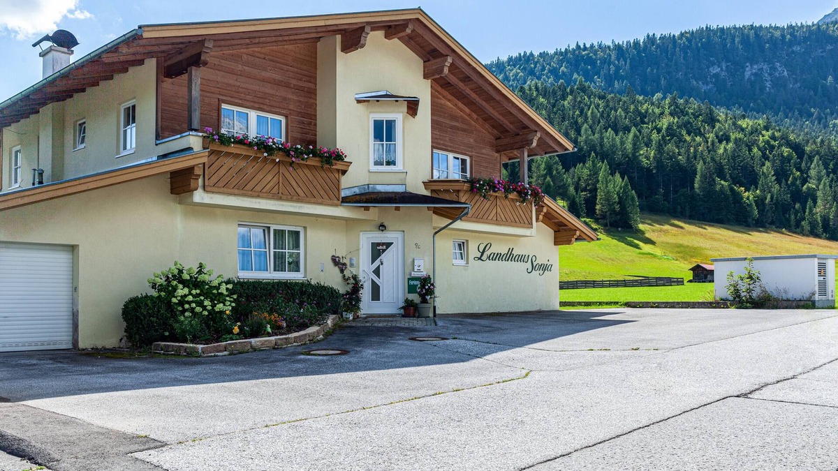 Leutasch Apartment | Apartment 'Landhaus Sonja 1' with Mountain View, Terrace & Wi-Fi