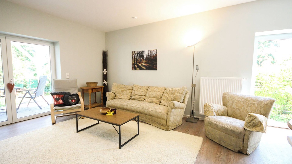 Wentow Condo | Apartment "Landleben" near the lake and absolute tranquility. Dogs welcome.