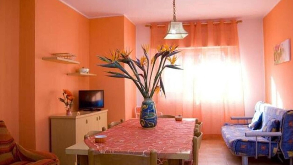 Balestrate Apartment | Apartment 'Le Magnolie 14 - 2° Piano' with Sea View, Wi-Fi and Air Conditioning
