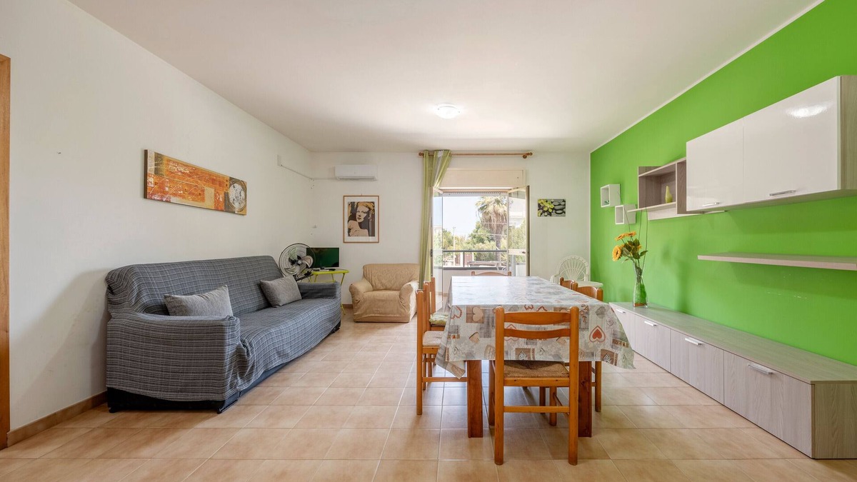 Balestrate Apartment | Apartment 'Le Magnolie 7 -1° Piano' with Sea View, Wi-Fi and Air Conditioning