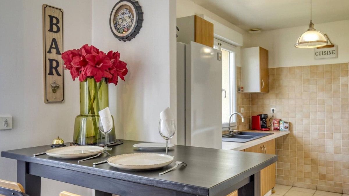 Goussainville Apartment | Apartment Le Thillay, 3 bedrooms, 6 persons