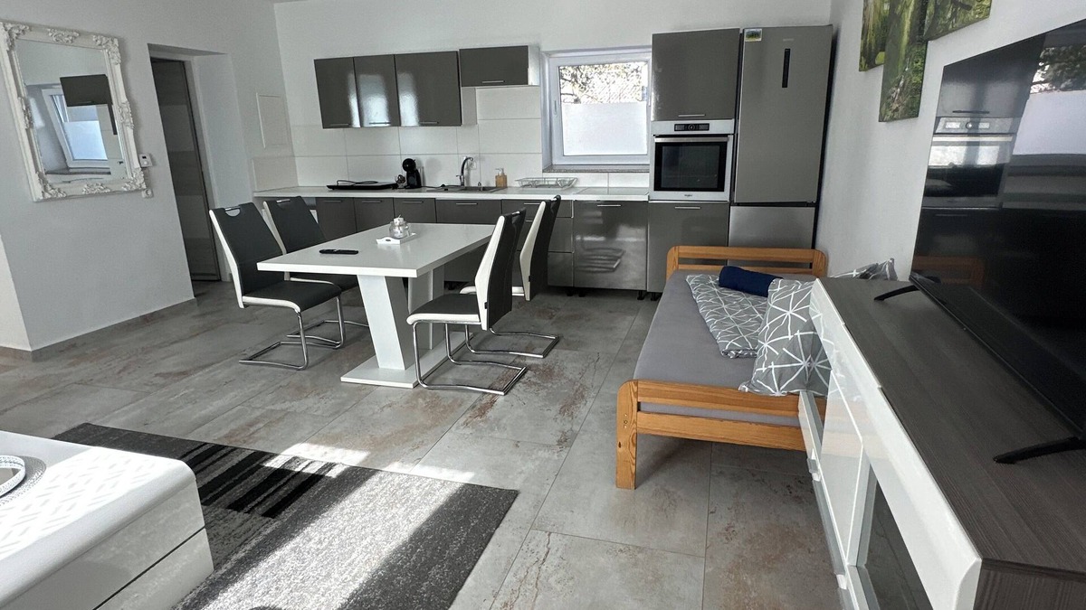 Schwanenstadt Condo | Apartment leonard schwanentatd