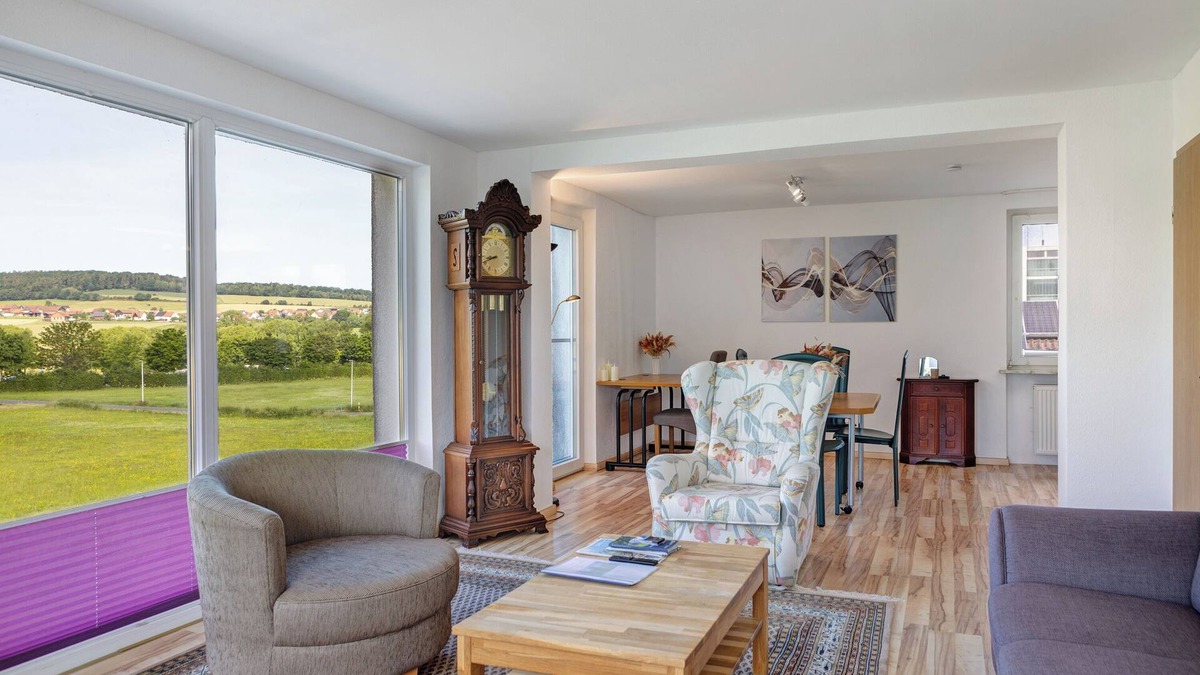 Reinhardshausen Apartment | Apartment 'Lerchenweg' with Wi-Fi