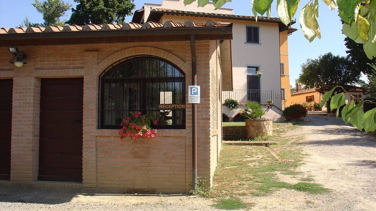 Colleoli Apartment | Apartment "Levante" Agriturismo Fattoria Casanova Colleoli Palaia (Pisa)