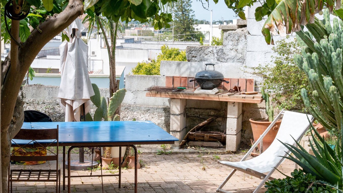 Serrano Apartment | Apartment 'Levante' with Private Terrace, Wi-Fi and Air Conditioning