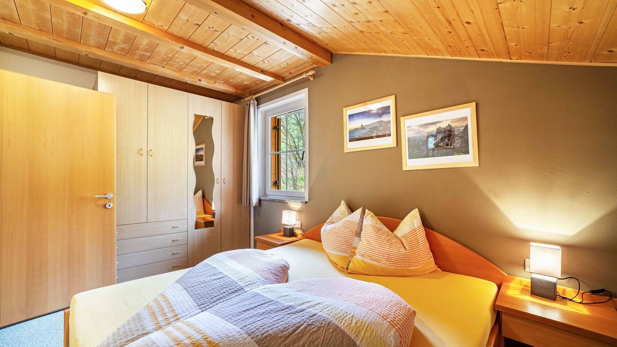 Molten Apartment | Apartment "Lingerhof - Alpenrose" with Mountain View, Shared Garden & Wi-Fi