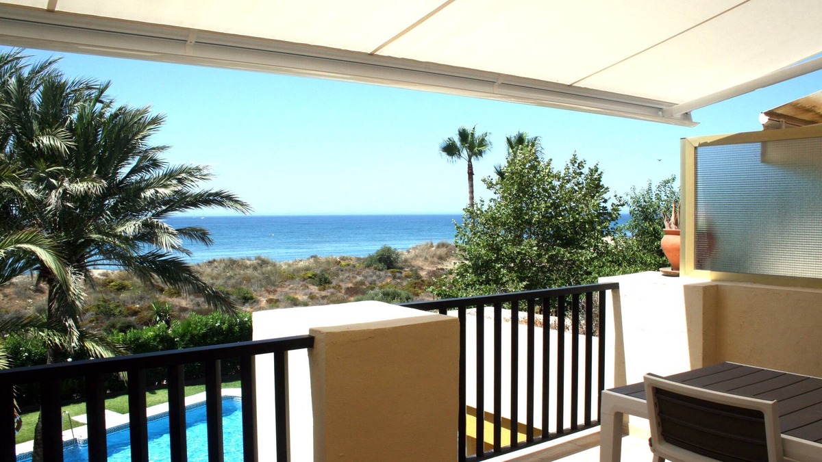 Nikki Beach Apartment | Apartment located on the beachfront, with splendid sea views.
