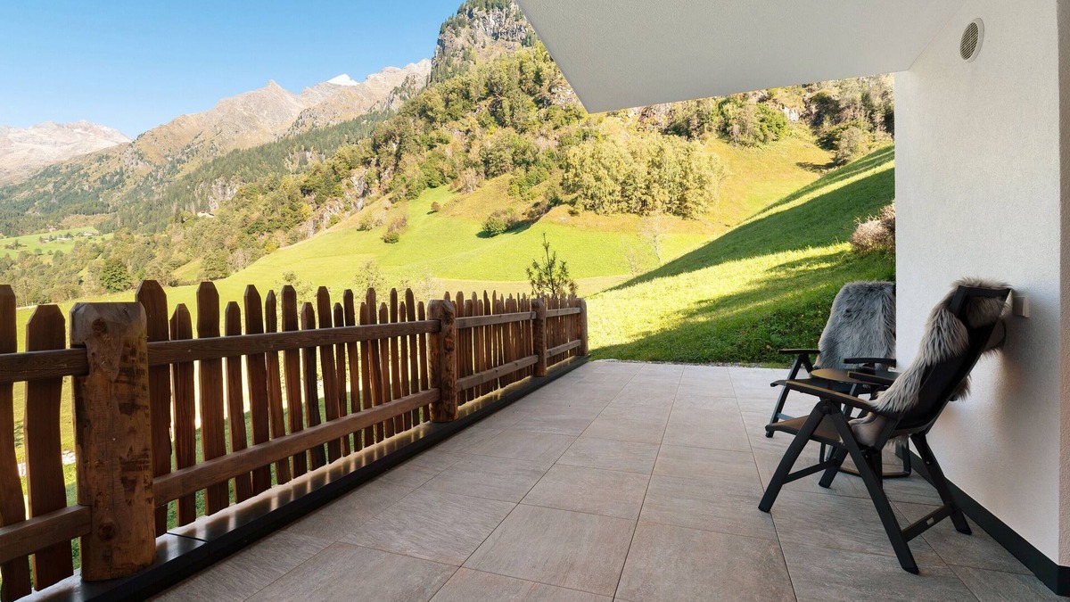 Fleres Apartment | Apartment 'Lodge 2' with Mountain View, Private Terrace and Wi-Fi