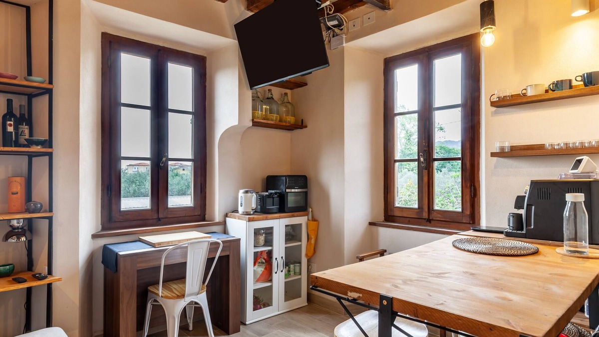 Ripa-Pozzi-Ponterosso Apartment | Apartment "Loft Vicino a Forte dei Marmi" with Wi-Fi & A/C