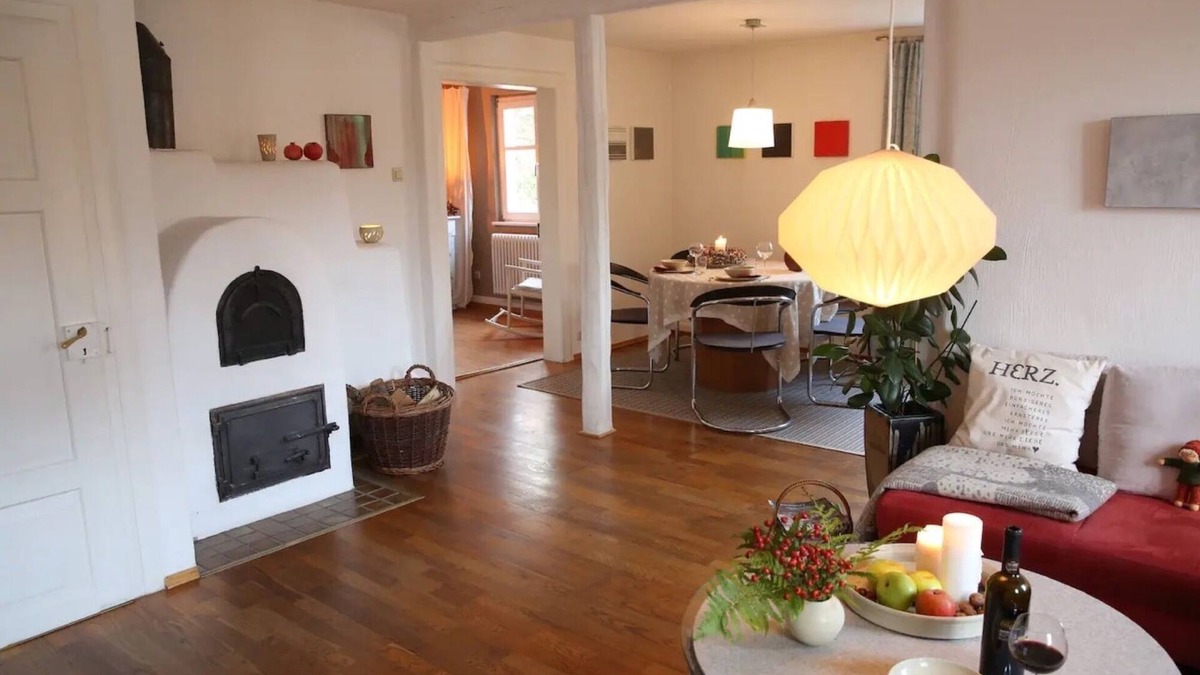 Lemberg Apartment | Apartment 'Luise Im Künstlerhaus' with Private Terrace, Balcony and Wi-Fi