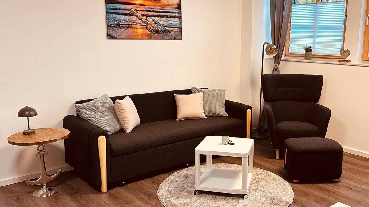 Eggesin Apartment | Apartment 'Lütten Ankerplatz' with Private Terrace and Wi-Fi