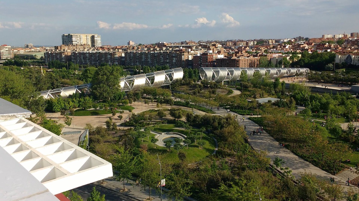 Las Acacias Apartment | Apartment Madrid Rio Park, 4 Bedrooms,.AA, Piramides Station, Family friendly