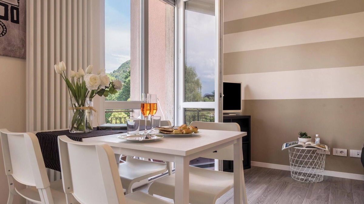 Laveno Apartment | Apartment "Maison Bibi Lago Maggiore" with Mountain View, Lake View & Balcony