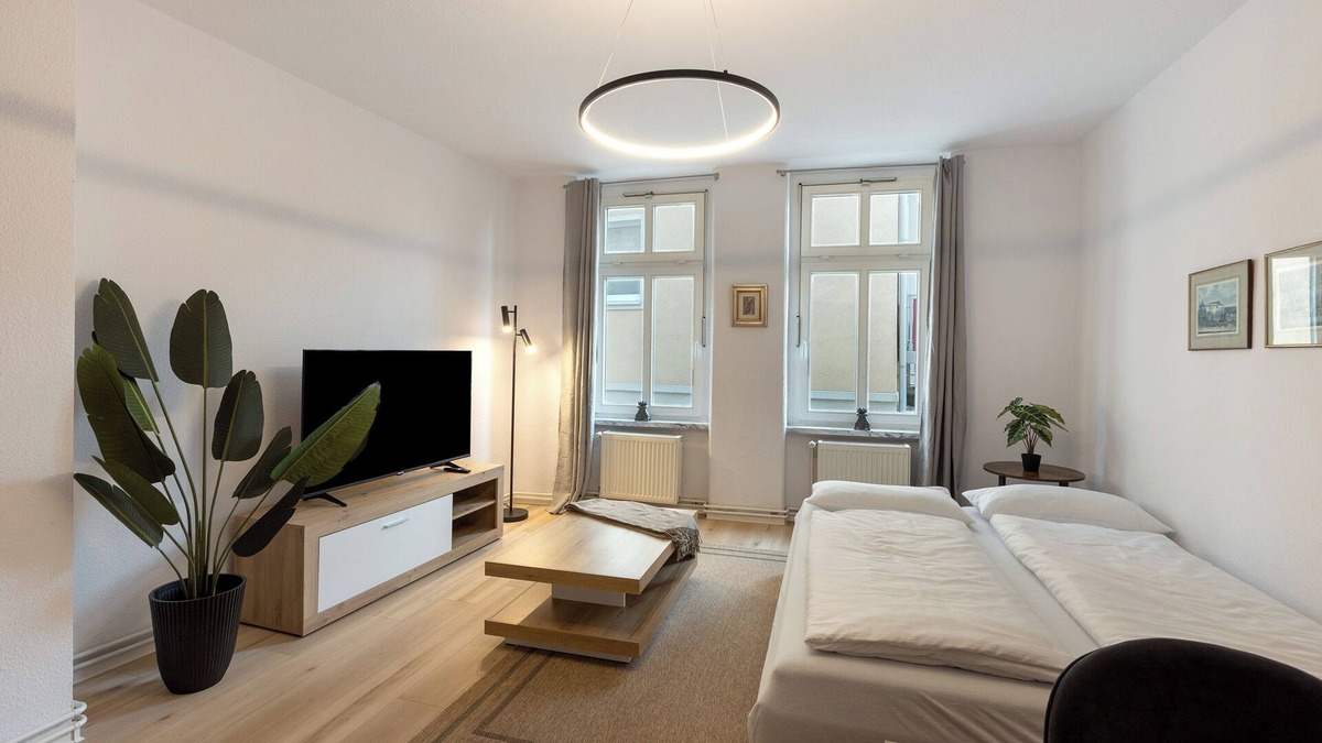 Merseburg City Center Apartment | Apartment 'Maximi Loft - Ferien Business' with Wi-Fi