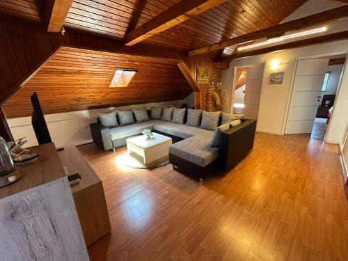 Fiorini Apartment | Apartment Milena
