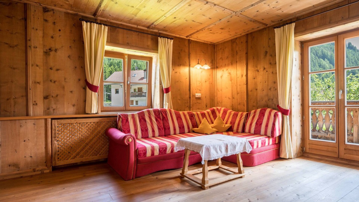 Anterselva Apartment | Apartment 'Mitterbruggehof Alpenrose' with Mountain View, Shared Garden and Wi-Fi
