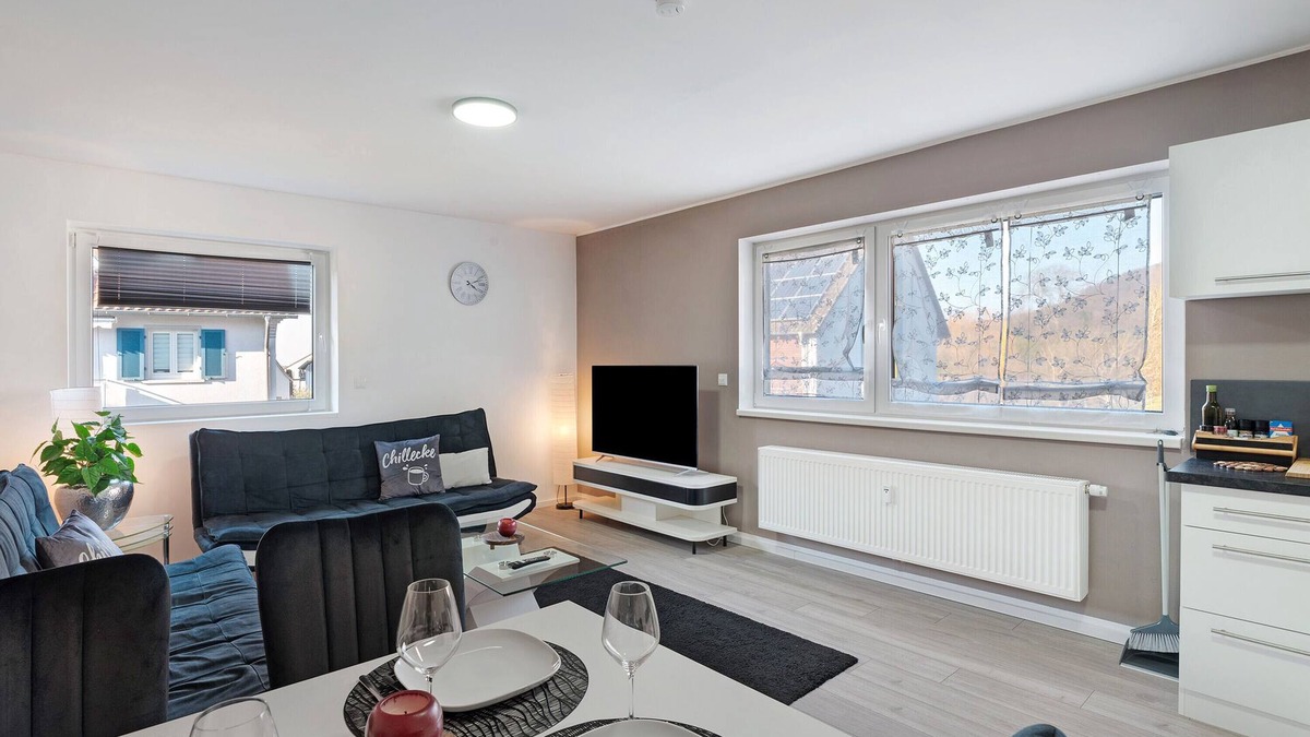 Oberweier Apartment | Apartment 'Moderne' with Private Terrace, Balcony and Wi-Fi