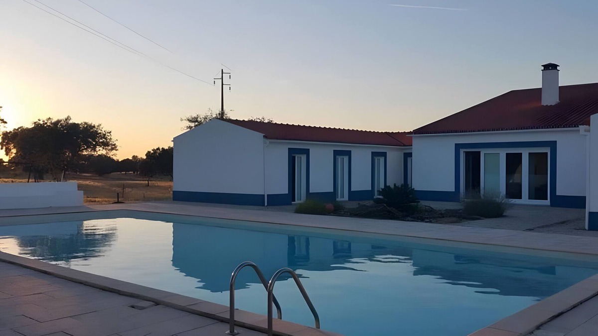 Arraiolos Apartment | Apartment 'Monte Azul, Um Oásis No Alentejo' with Private Pool, Wi-Fi and Air Conditioning