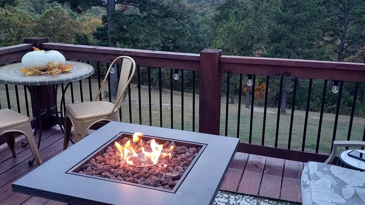 Eureka Springs Apartment | Apartment, Mountain View/Personal Deck Bikers welcome. Mins to DT Eureka Spgs.