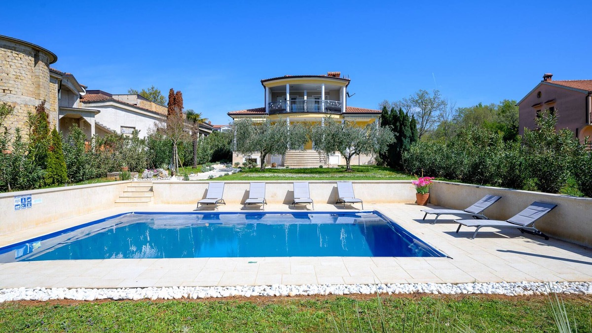 Kukci Apartment | Apartment Muha II with pool in Porec, Istria