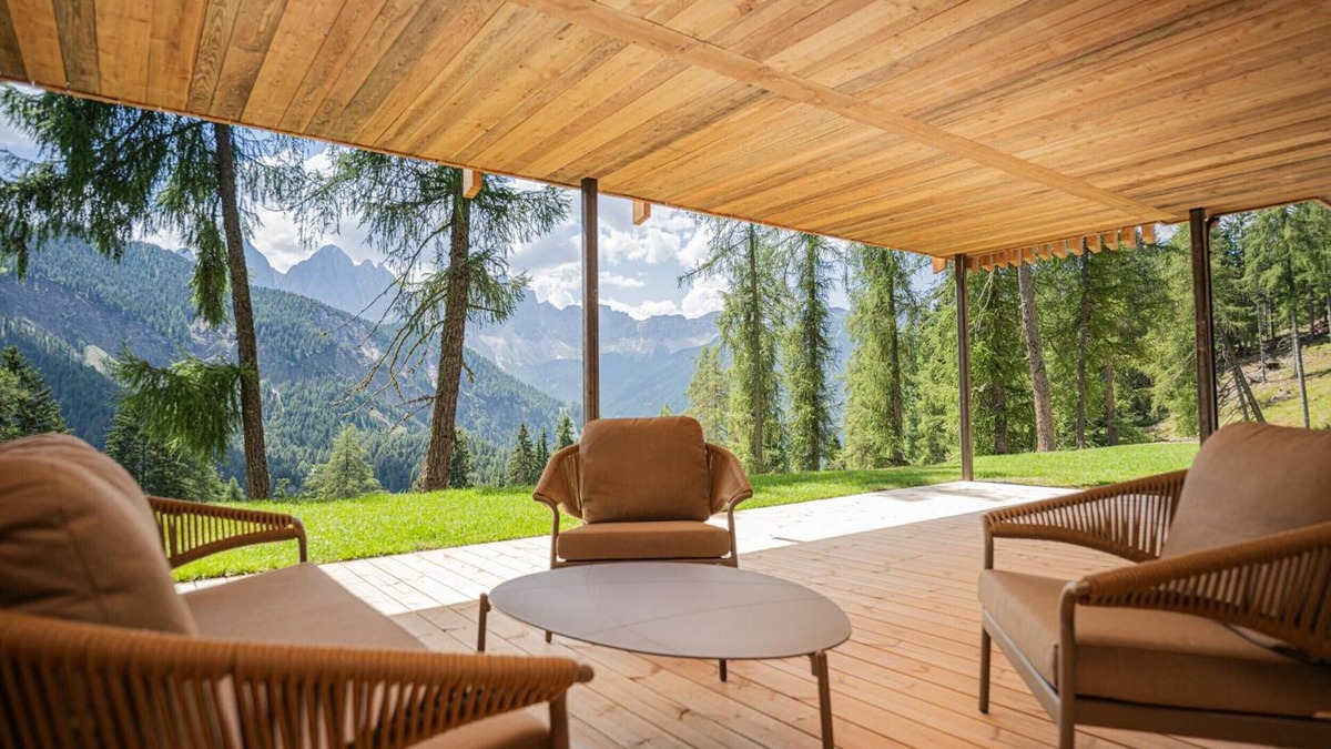 Funes Apartment | Apartment 'Munt Dolomiti Farm' with Lake View, Shared Terrace and Wi-Fi