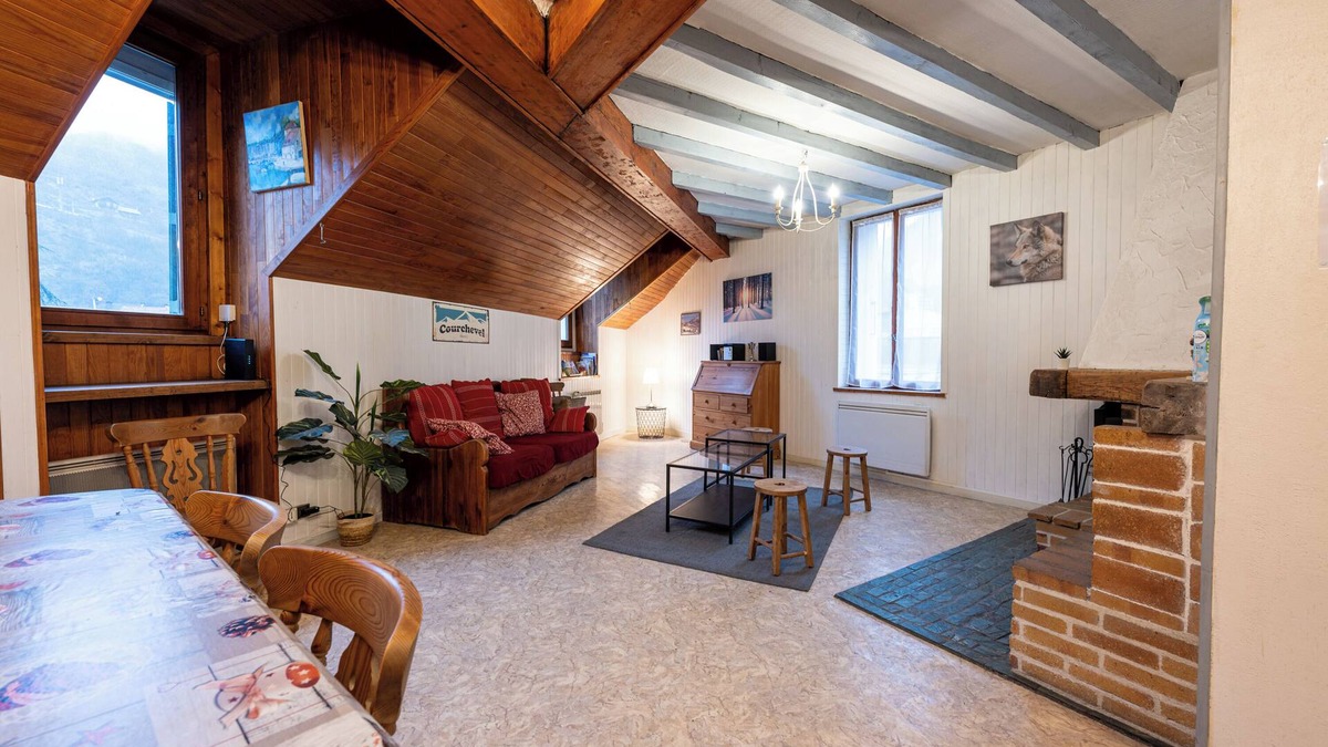 Moutiers Apartment | Apartment 'Nature Summer and Ski Winter' with Wi-Fi