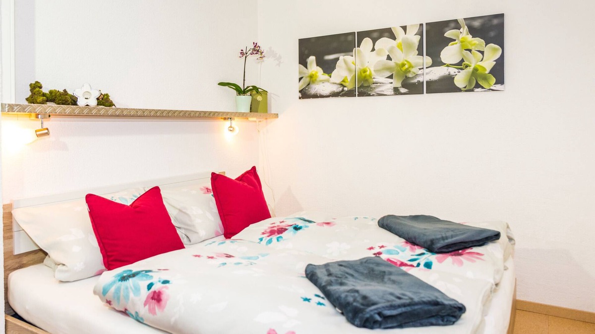 Rheinau Apartment | Apartment 'NaturPur' with Shared Terrace, Shared Garden and Wi-Fi