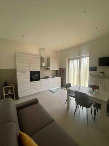 Mozzate Apartment | Apartment near Como and Milan with private garage