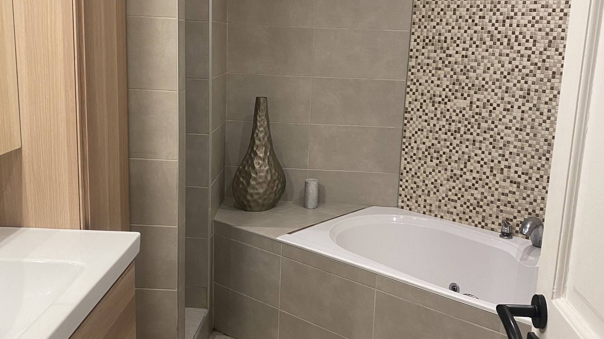 Ternes Apartment | Apartment next to Champs Elysees 6P