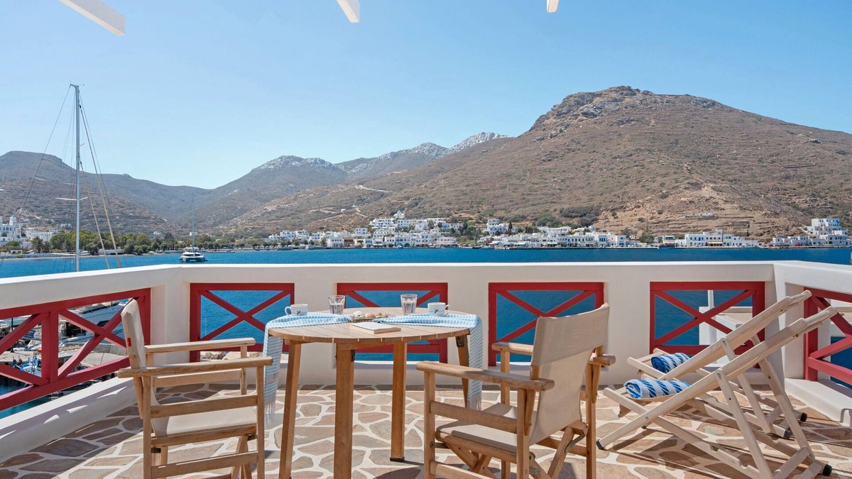 Katapola Apartment | Apartment 'Nicolas House 1' with Sea View, Wi-Fi and Air Conditioning