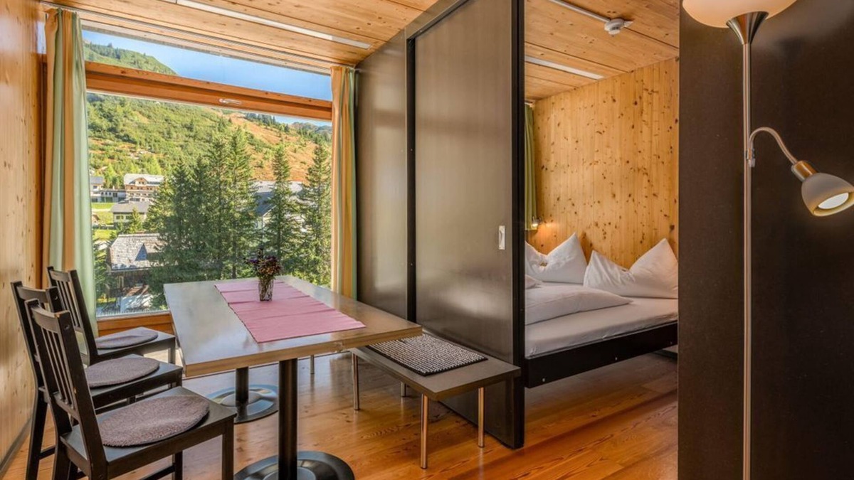 Irdning-Donnersbachtal Apartment | Apartment no. 5, 2 bedrooms, shower, WC - 1-2 nights - "Holzboxen" Planneralm