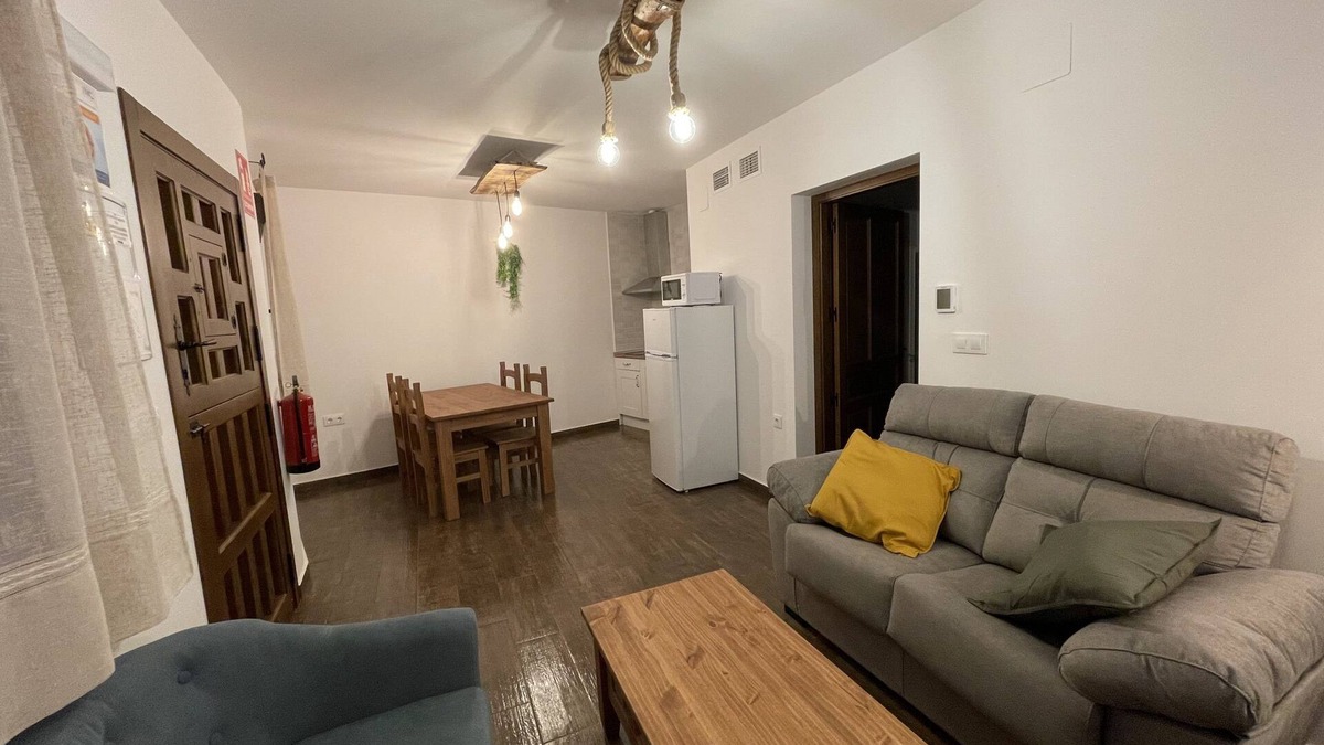 Hervas Apartment | Apartment number 4 Suite with Jacuzzi - 1 bedroom